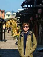 Castle peak yard Inn Guilin