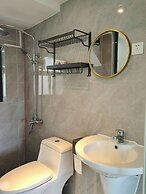 Castle peak yard Inn Guilin