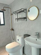 Castle peak yard Inn Guilin