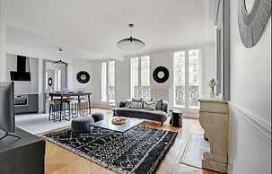 Sublime Apartment Center of Paris Le Marais 3 Bdrs