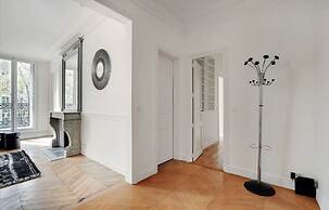 Sublime Apartment Center of Paris Le Marais 3 Bdrs