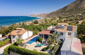 Pomos Harbour View Villa