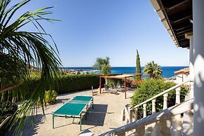 Pomos Harbour View Villa