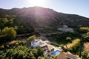 Pomos Harbour View Villa