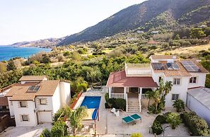 Pomos Harbour View Villa