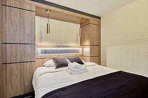 Magnificent New Studio Louvre Palais Royal