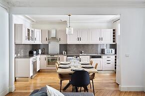 Sublime Appartement Champs Elysees