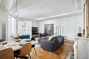 Sublime Appartement Champs Elysees