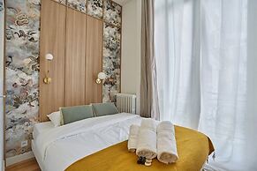 Apartment on the Champs Elysees