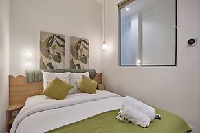 Apartment on the Champs Elysees