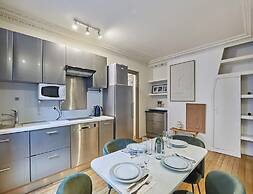 Charming Apartment Center of Paris by Studio Prestige