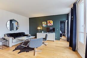 Superb Arc de Triomphe Apartment