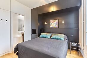 Superb Arc de Triomphe Apartment