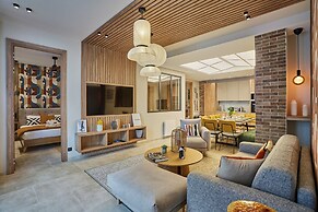 Exceptional Apartment Near Montmartre 10 People