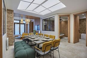 Exceptional Apartment Near Montmartre 10 People