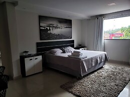 Central Palace Hotel