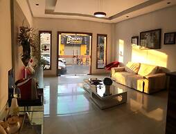 Central Palace Hotel