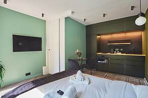 Superb New Studio in Neuilly Porte Maillot