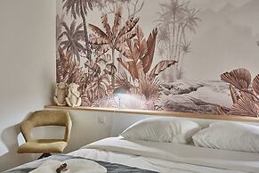 Apartment Eiffel Tower Trocadero by Studio Prestige