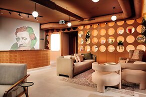 Coeo Hostel Hernan Ruiz