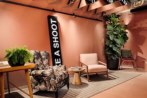 Coeo Hostel Hernan Ruiz