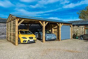 Meagill Cottage a Cozy Retreat With hot tub