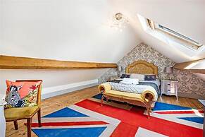 Meagill Cottage a Cozy Retreat With hot tub