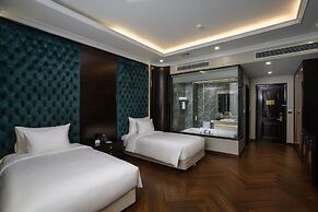 Adamo Hotel Hung Yen