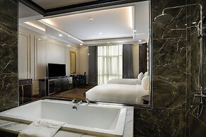 Adamo Hotel Hung Yen