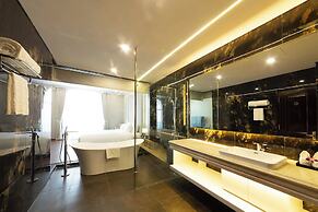 Adamo Hotel Hung Yen