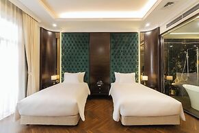 Adamo Hotel Hung Yen