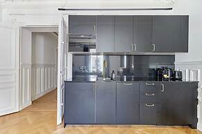 Sublime Apartment Montaigne/arc de Triomphe
