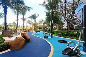 Refined Saigon - Vinhome Central Park