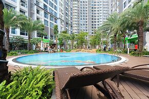 Refined Saigon - Vinhome Central Park