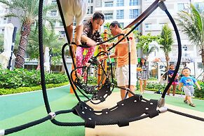 Refined Saigon - Vinhome Central Park