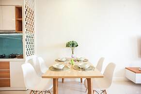 Refined Saigon - Vinhome Central Park