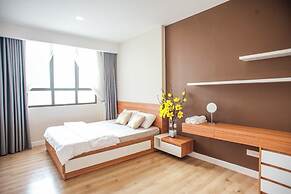 Refined Saigon - Vinhome Central Park