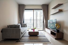 Refined Saigon - Vinhome Central Park