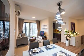 Refined Saigon - Vinhome Central Park