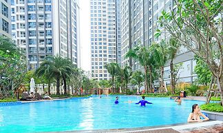 Refined Saigon - Vinhome Central Park