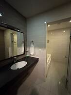 Caspian Buisness Hotel