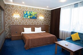 Caspian Buisness Hotel