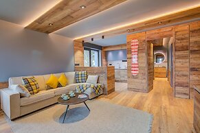 Simona Luxury Apartment few Steps From sk