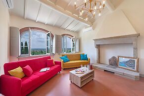 Amazing Panoramic Villa La Poggiola