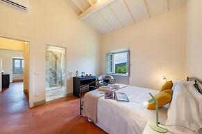Amazing Panoramic Villa La Poggiola