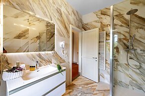 Amazing Panoramic Villa La Poggiola