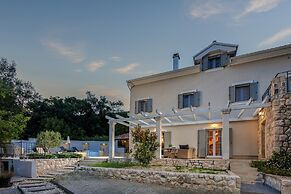 Nature Villa Frangipane With Pool