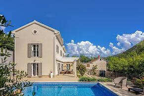 Nature Villa Frangipane With Pool