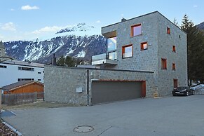 Maison Montagne in Samedan