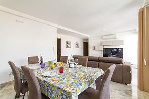 Palm Modern Apart 200mt From Sea Qawra